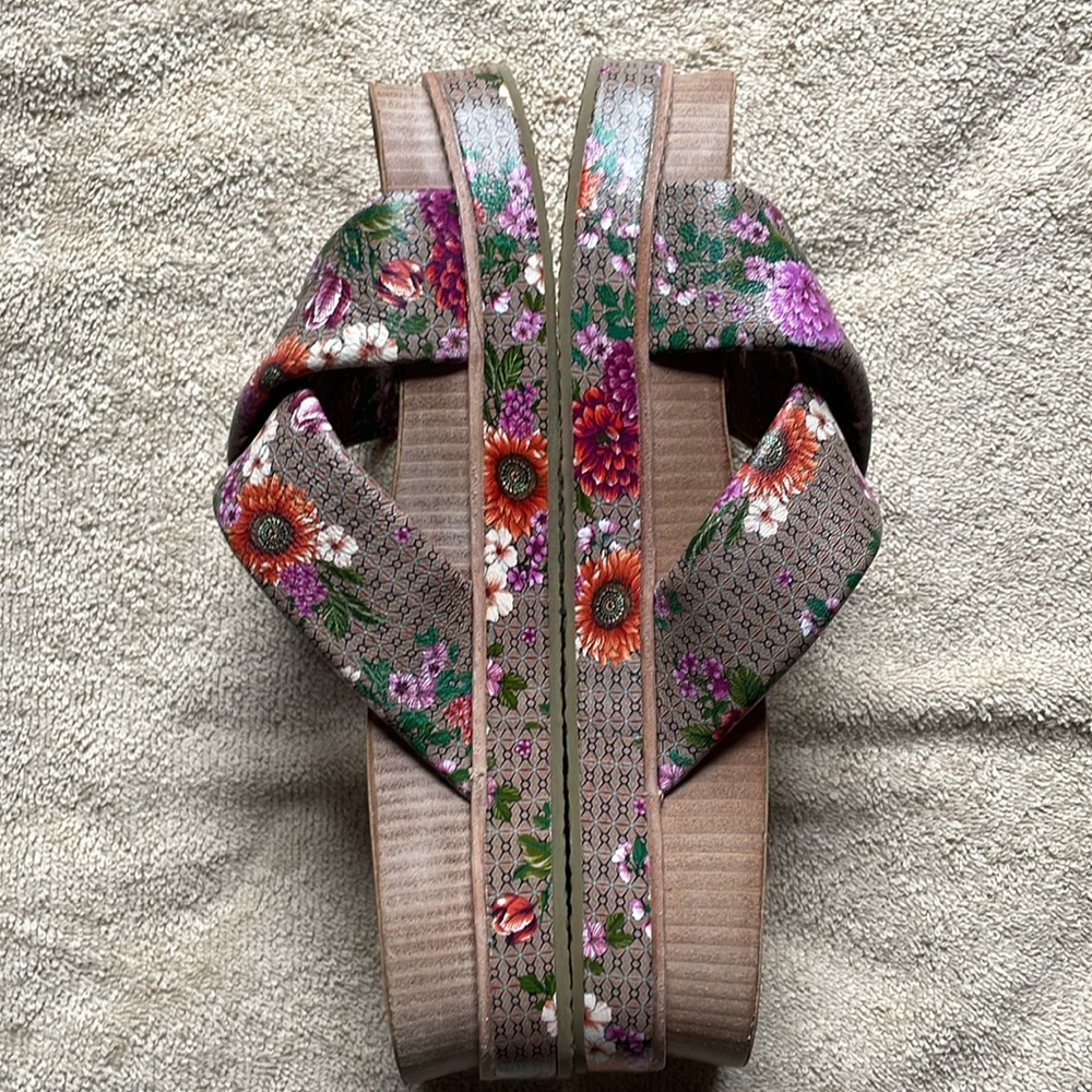Johnny Was 10 New Jenna X Band Sandal - Picture 3 of 7